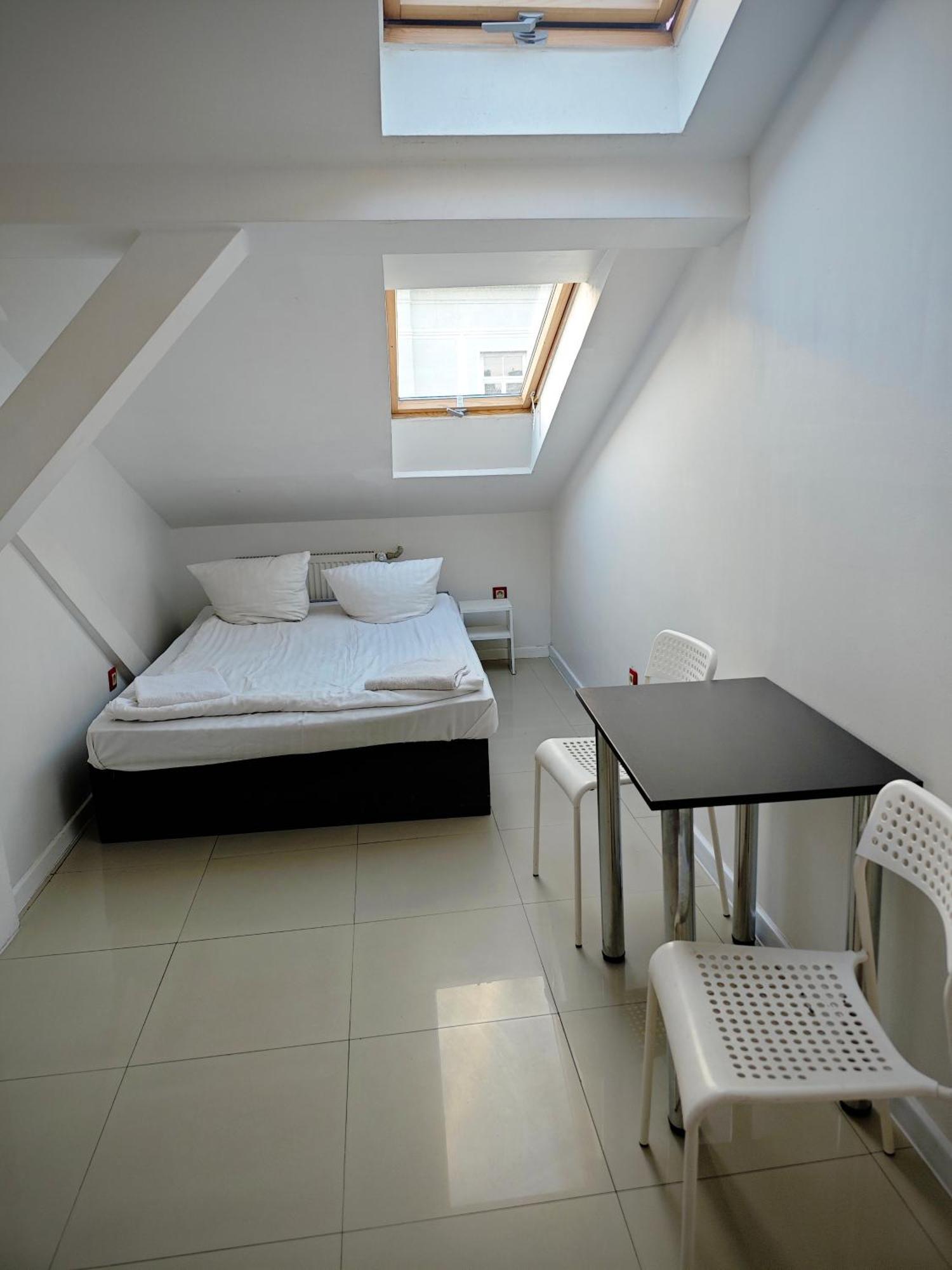 Hoza Attic * Warszawa